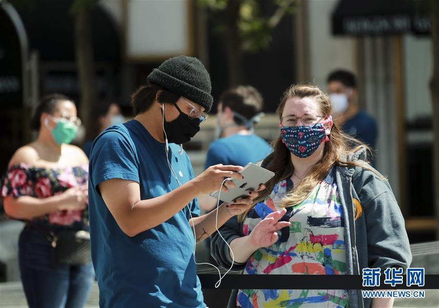 （國(guó)際）（5）紐約市部分蘋(píng)果商店“重啟”