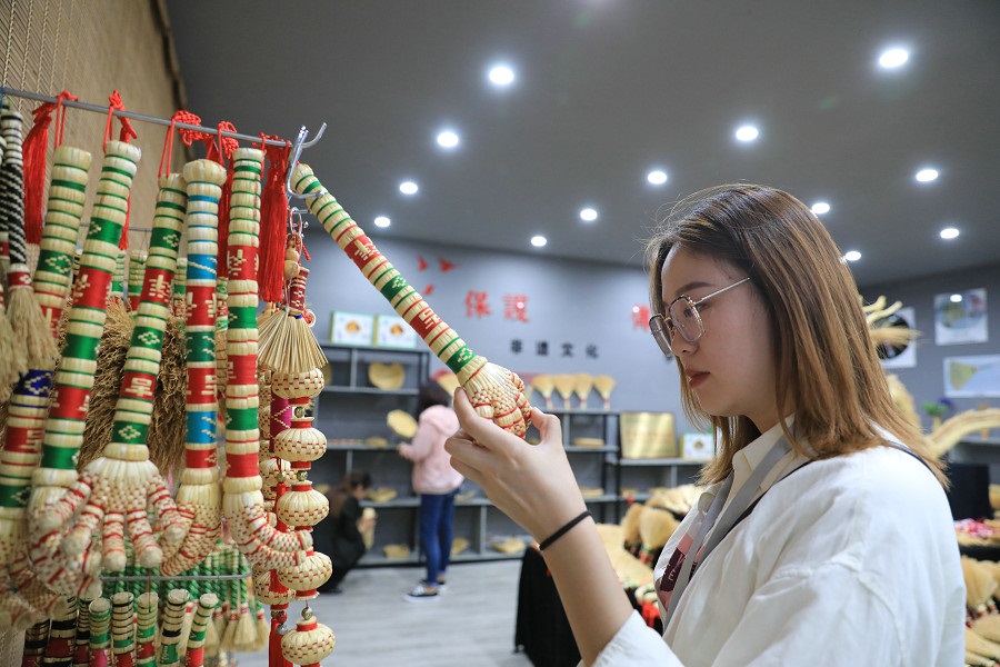 小小笤帚苗做成了10億元大產(chǎn)業(yè)，不簡(jiǎn)單！