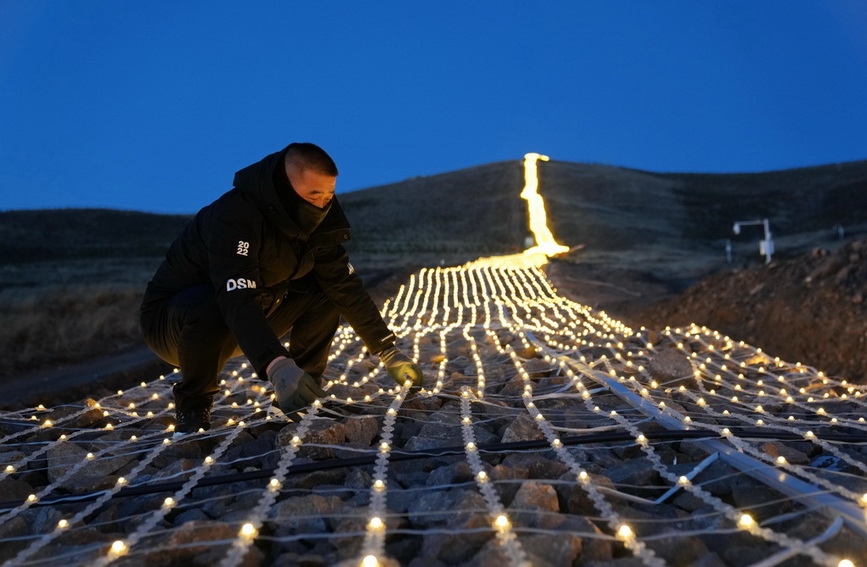 古長城“點亮”冬奧夢