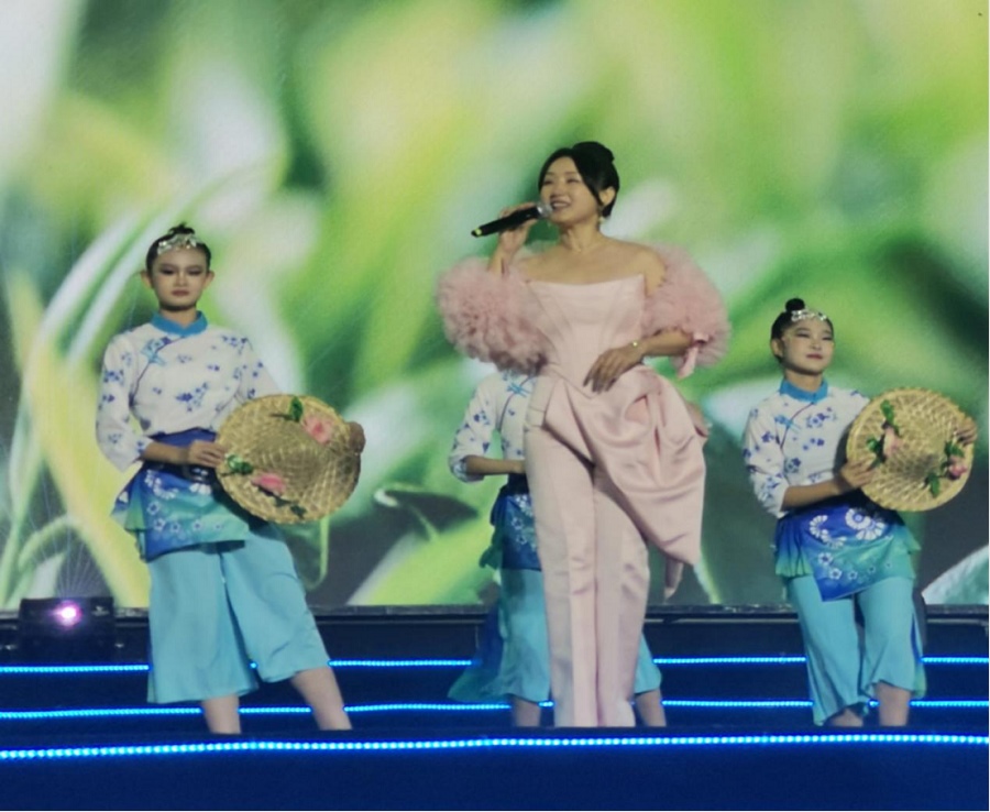 “如七而遇 相思烏?！边@場(chǎng)七夕主題音樂會(huì)甜出圈584.png