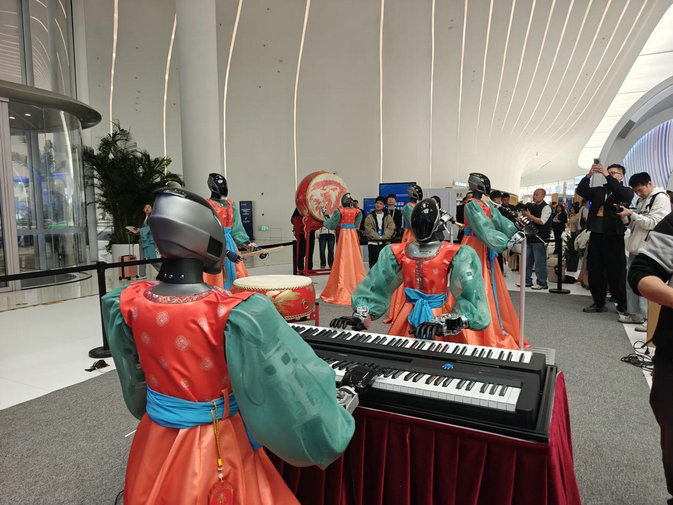 機器人3.jpg