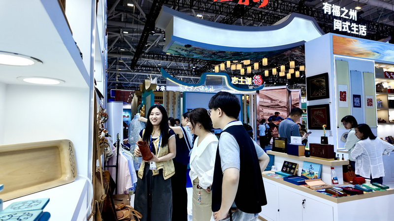 1779349427867951.jpg 20260521內(nèi)蒙古出版集團參加深圳文博會89.jpg