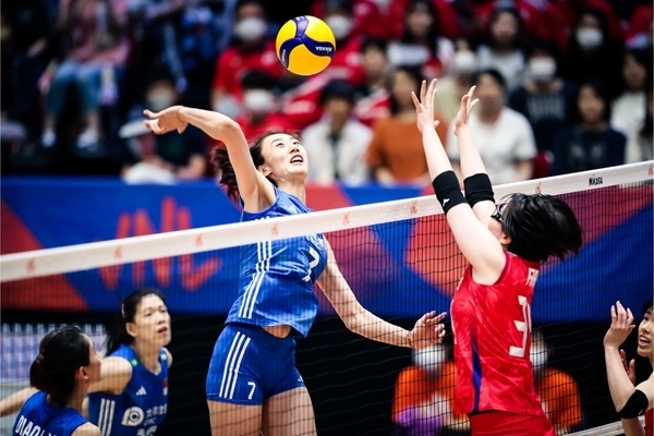王媛媛扣球。圖片來(lái)源：國(guó)際排聯(lián)