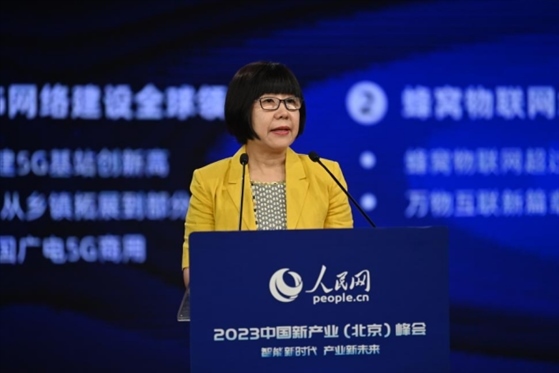 人民網(wǎng)監(jiān)事會主席唐維紅。人民網(wǎng)記者 于凱攝