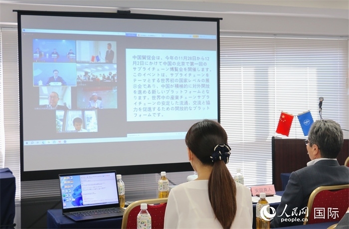 中國(guó)貿(mào)促會(huì)副會(huì)長(zhǎng)柯良棟視頻致辭。人民網(wǎng) 許可攝