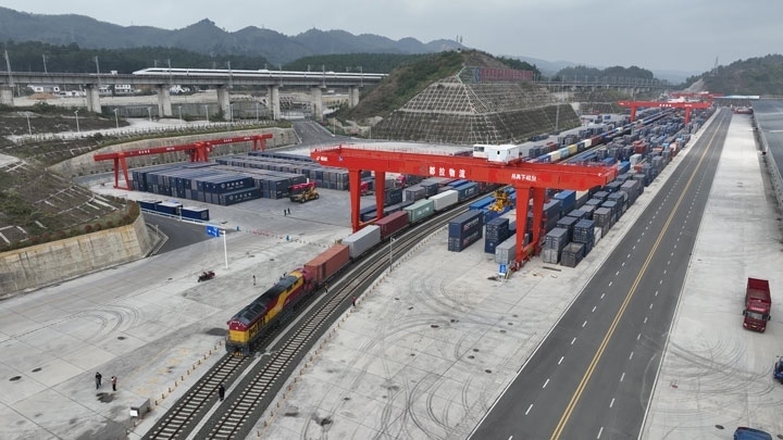 繁忙的貴陽國際陸港。貴陽綜保區(qū)供圖