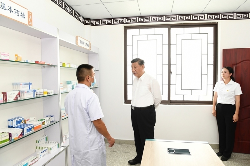 2022年6月8日，習(xí)近平總書(shū)記在四川眉山東坡區(qū)太和鎮(zhèn)永豐村考察。