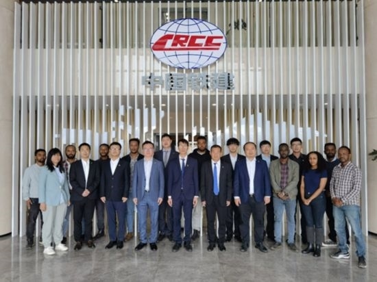 中國土木福州設計院埃塞分院團隊合影。受訪對象供圖