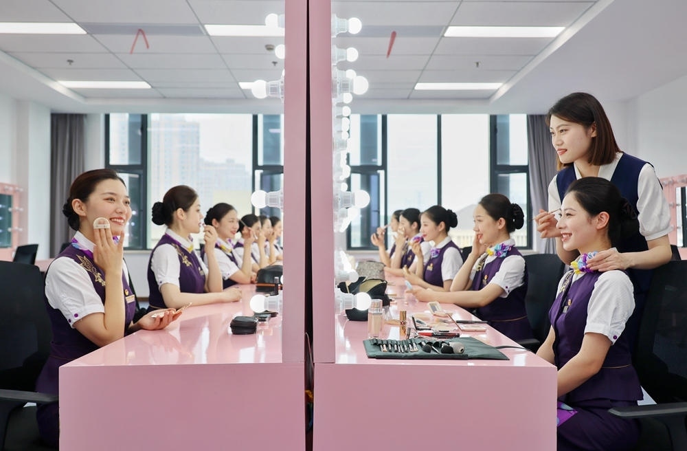 形象妝容塑造。