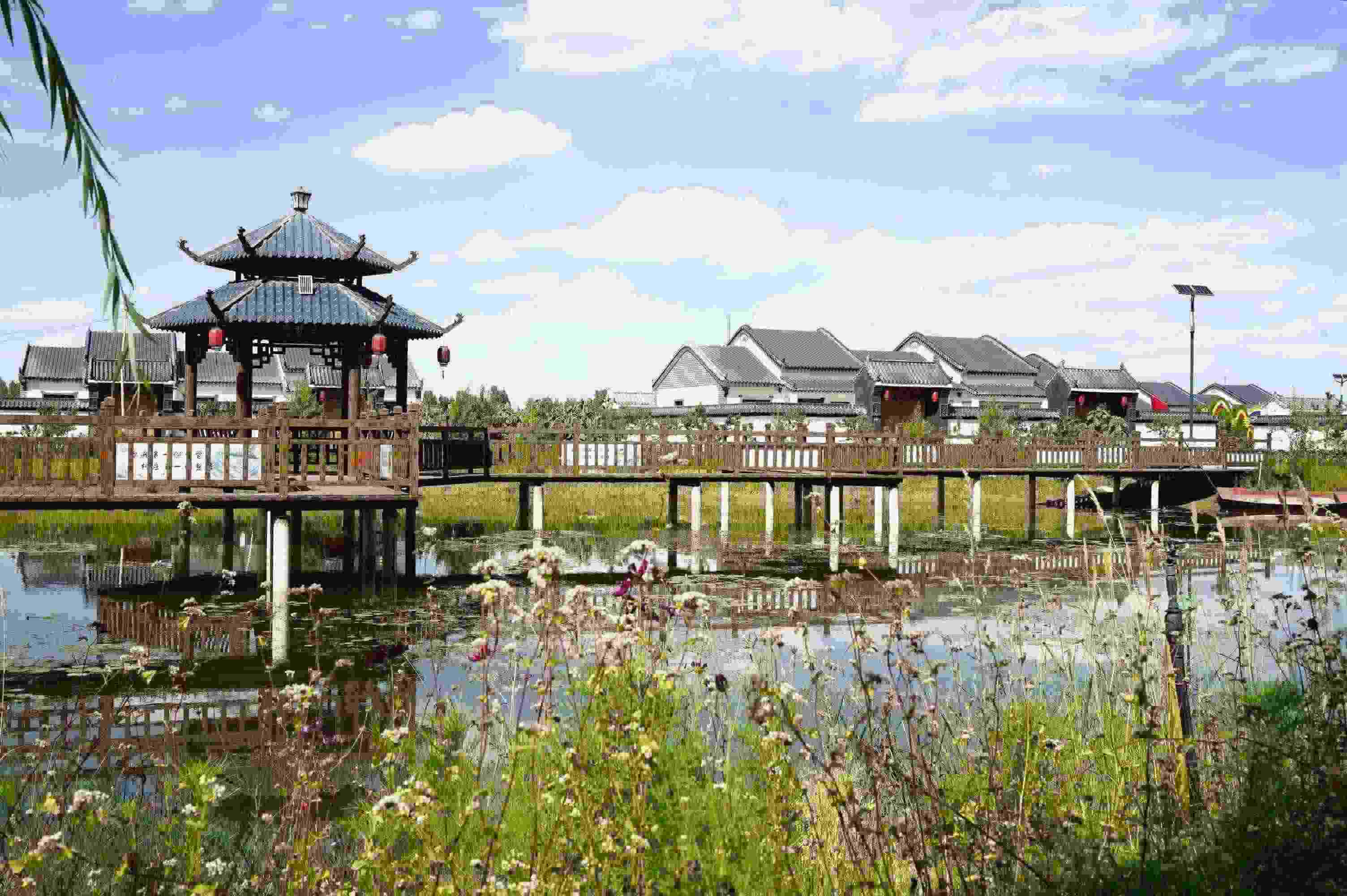 黃家堡村，筑夢新居。張文博攝