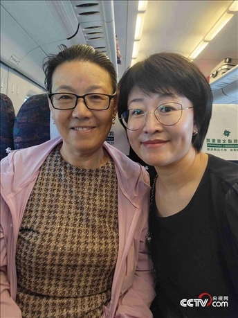 （呼群、寶力母女 受訪者供圖）