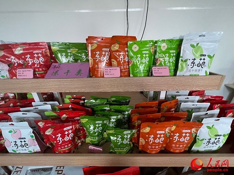 各種凍干食品。人民網(wǎng)記者 常雪梅攝