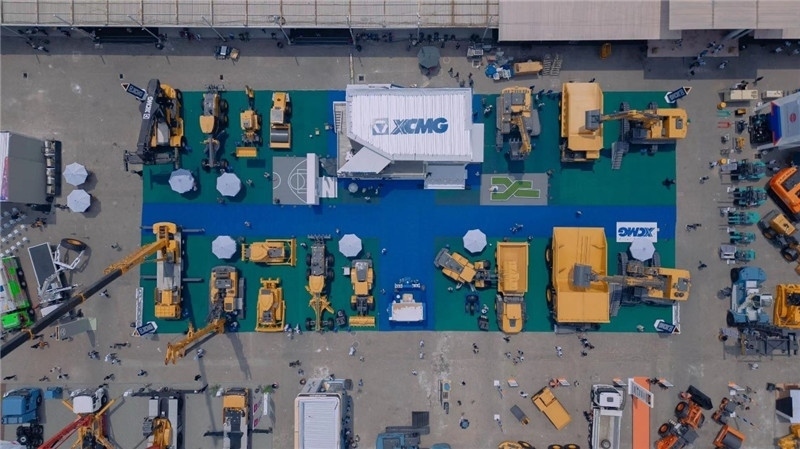 徐工集團3000㎡的展區(qū)。 石偉攝影