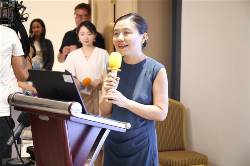 圖為吉布提孔子學(xué)院鄒燕舞院長(zhǎng)為表彰儀式致辭。吉布提孔子學(xué)院供圖