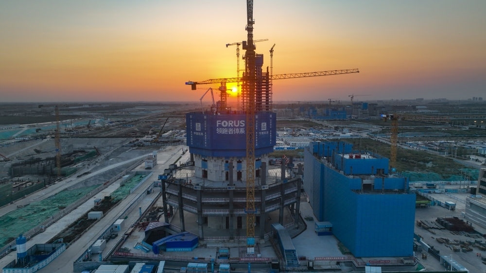 在雄安新區(qū)啟動區(qū)拍攝的中國中化大廈項目（9月21日攝，無人機照片）。新華社記者 張鋮 攝