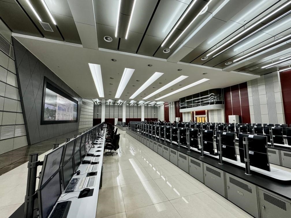 近日拍攝的公司管控中心。新華社記者 胡晨歡 攝