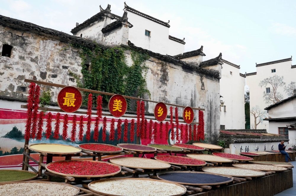 婺源縣王村石門自然村一角（2023年10月11日攝）。