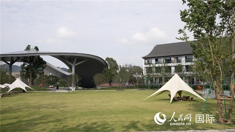 安吉露營地。人民網(wǎng) 彭昱凱攝