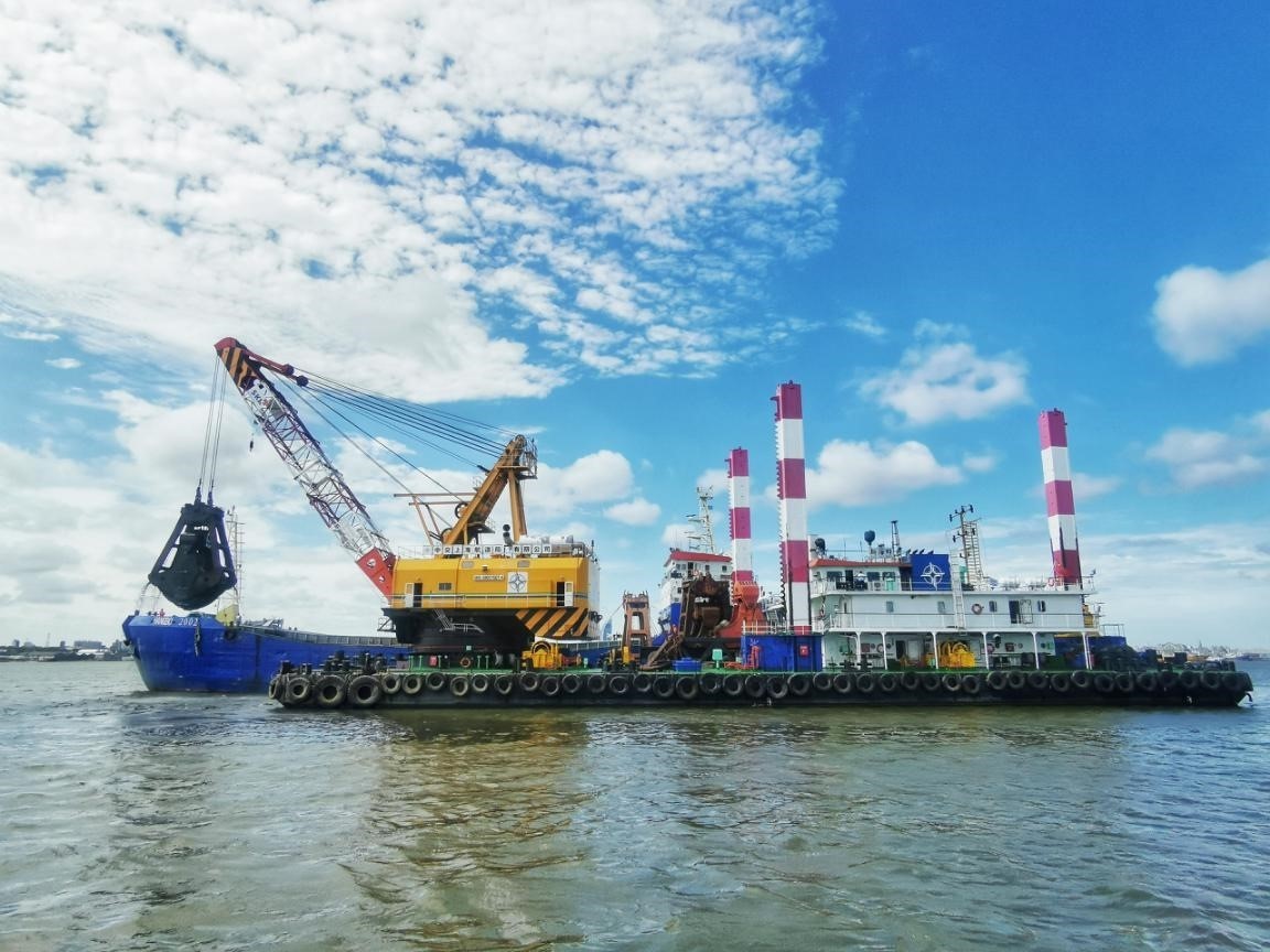 烏拉圭蒙得維的亞Capurro漁港船塢區(qū)域疏浚工程施工照片。受訪者供圖