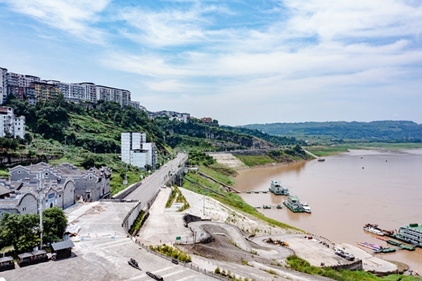 建成后的西沱鎮(zhèn)岸線環(huán)境綜合整治工程局部。受訪者供圖