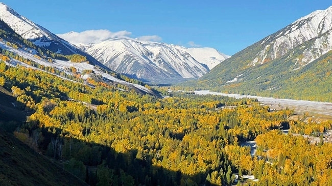 “新東方快車”沿途風(fēng)景。