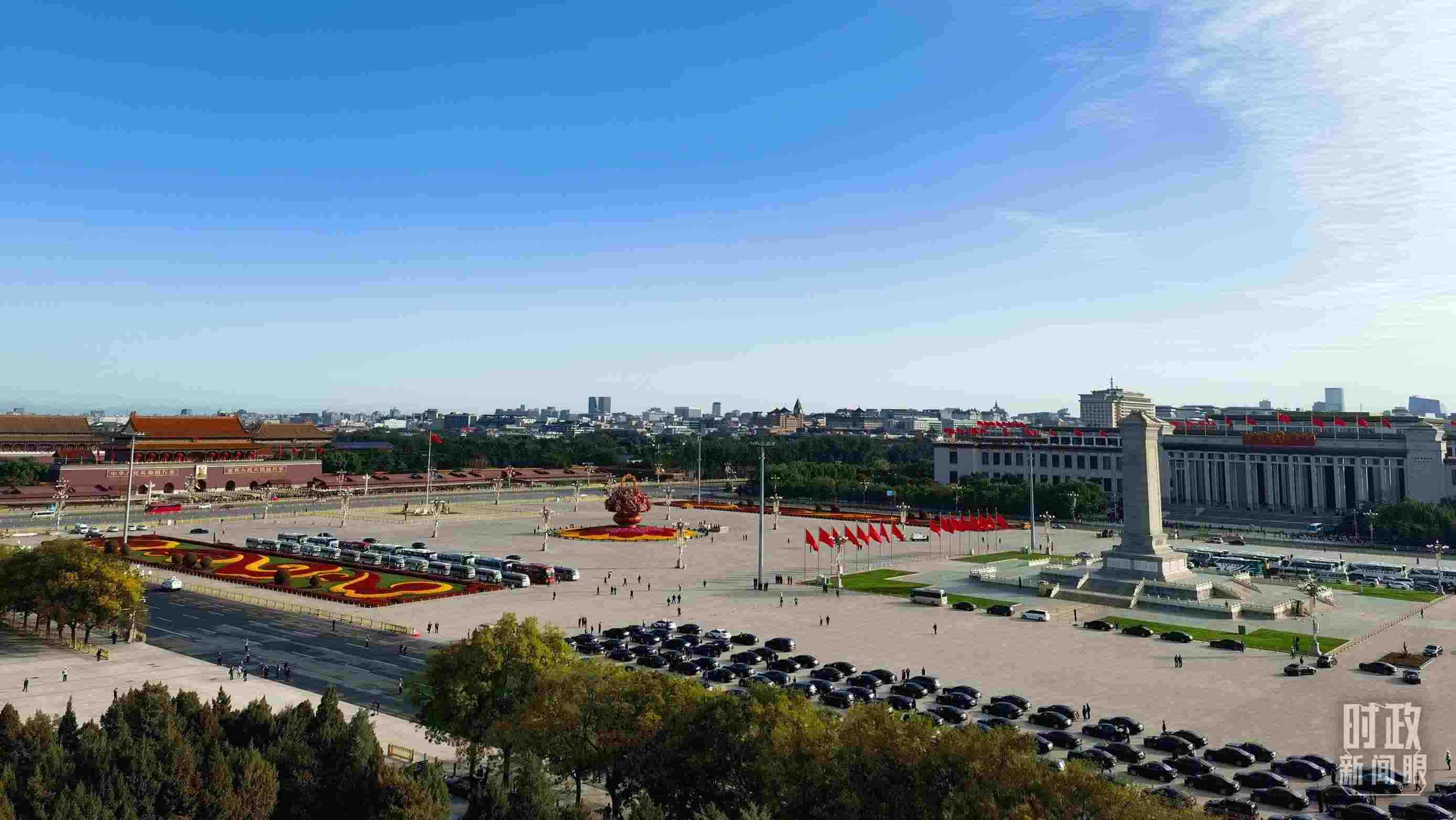 △18日的天安門廣場(chǎng)。（總臺(tái)央視記者周志國(guó)拍攝）