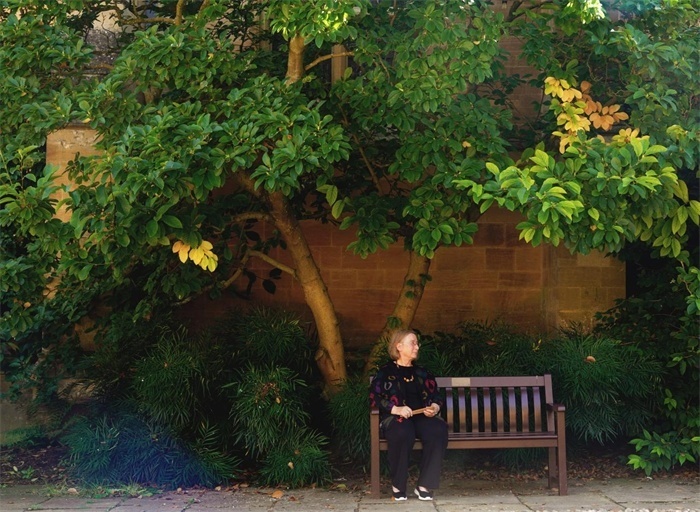 羅森在牛津大學墨頓學院。葛大龍攝