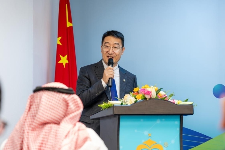 沙特智慧宮語言公司董事長馬永亮致辭。主辦方供圖