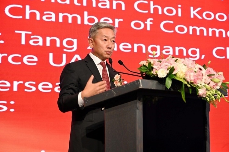 中國駐阿聯(lián)酋大使張益明致辭。阿聯(lián)酋中華工商總會(huì)供圖