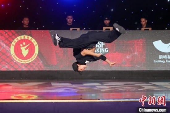 今年7月，首屆亞洲霹靂舞錦標(biāo)賽在拱墅運(yùn)河體育公園體育館舉行。郭天奇 攝