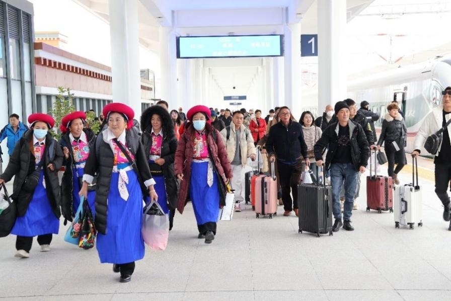 麗香鐵路開通滿月，累計發(fā)送旅客超18萬人次。受訪方供圖