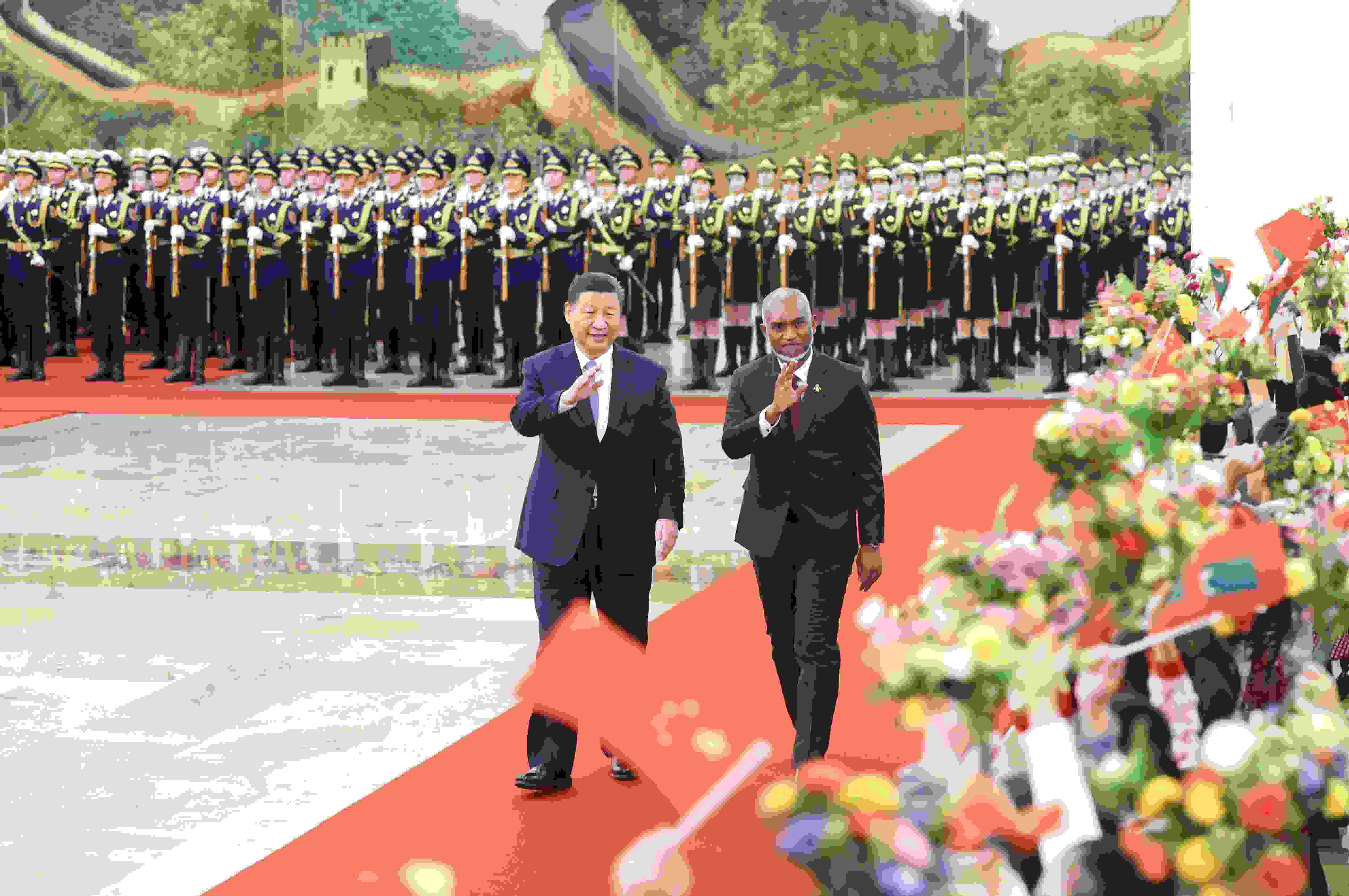 △2024年1月10日下午，國家主席習(xí)近平在北京人民大會堂同來華進行國事訪問的馬爾代夫總統(tǒng)穆伊茲舉行會談。會談前，習(xí)近平主席在人民大會堂北大廳為穆伊茲總統(tǒng)舉行歡迎儀式。