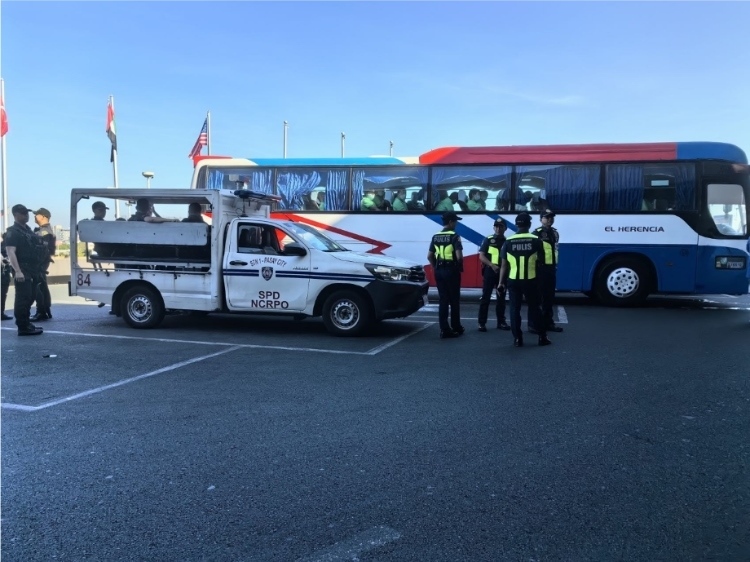 菲反有組織犯罪委員會等部門組織多次聯(lián)合突擊執(zhí)法。駐菲律賓使館供圖