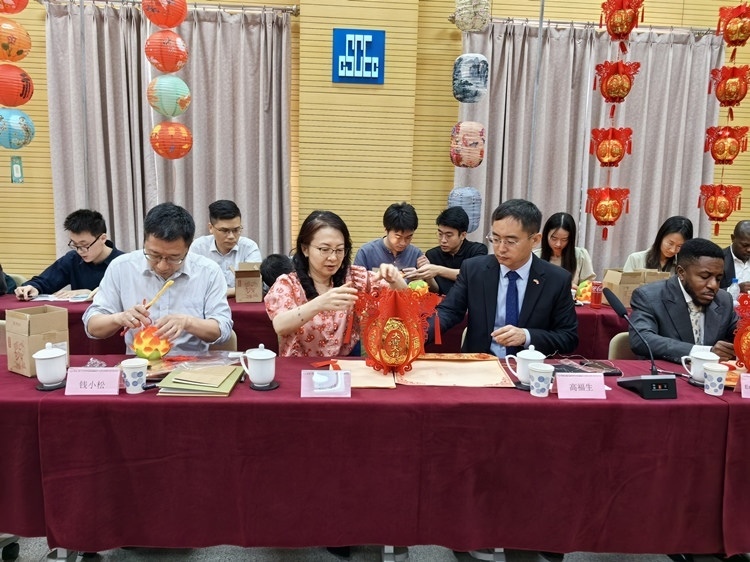 燈籠文化交流活動現場。中建國際中西非公司供圖