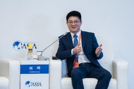 3月27日，猿輔導集團副總裁、人工智能研究院院長程群在分論壇上發(fā)言。新華社記者 曹夢瑤 攝