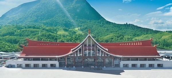 中老鐵路增開(kāi)1對(duì)國(guó)際旅客列車。國(guó)鐵集團(tuán)供圖