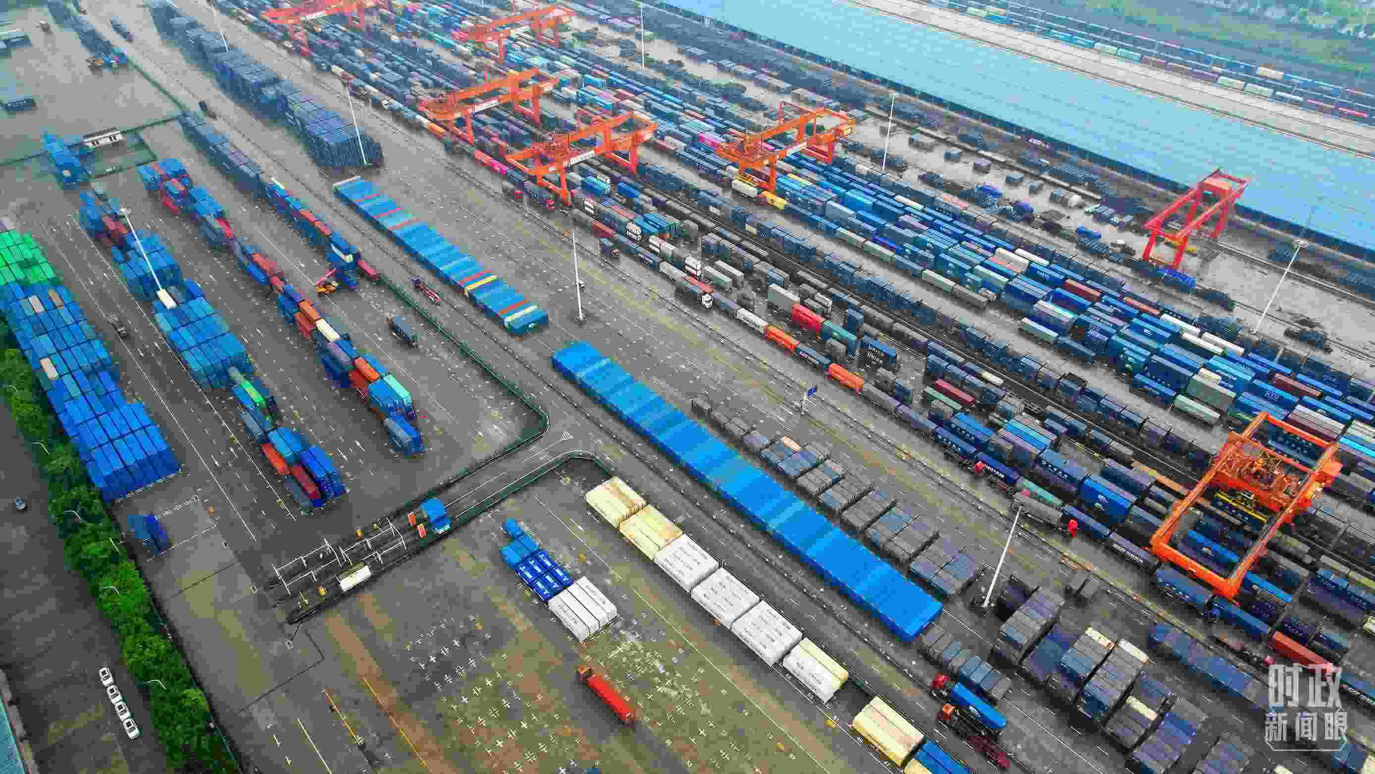 △重慶國(guó)際物流樞紐園區(qū)。（總臺(tái)央視記者范凱拍攝）