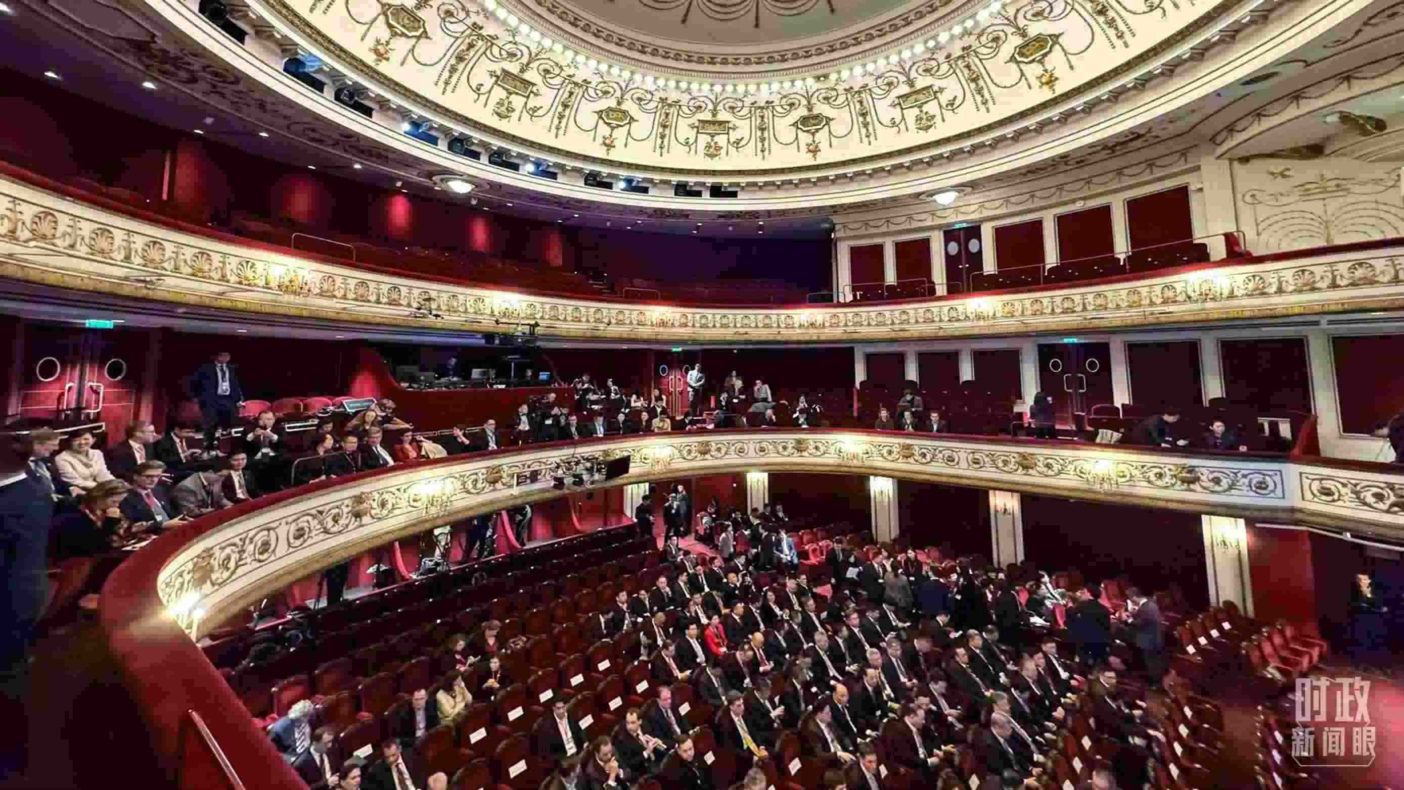 △馬里尼劇院。（總臺(tái)央視記者蔣碩拍攝）