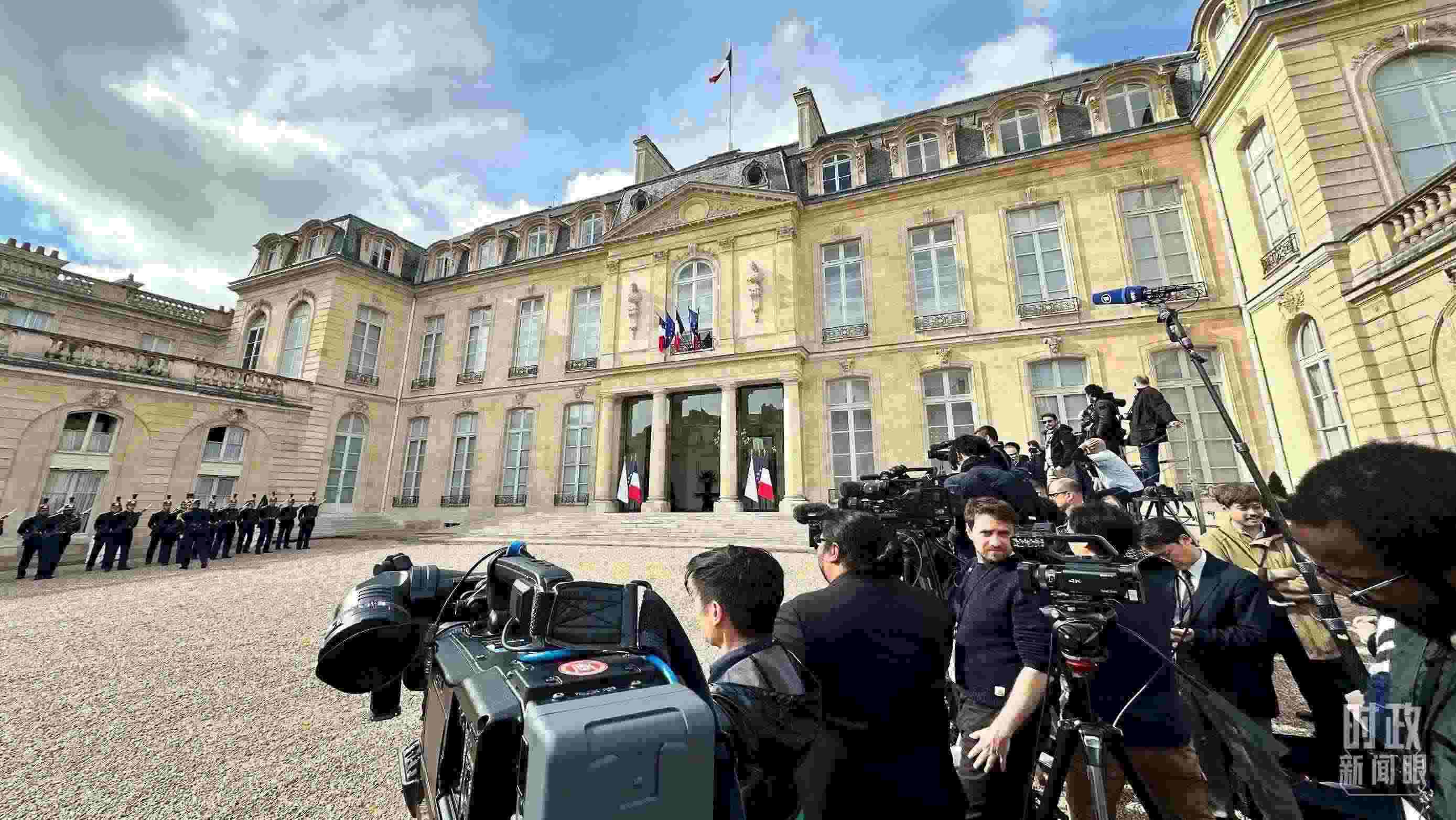 △愛(ài)麗舍宮。（總臺(tái)央視記者關(guān)舟拍攝）