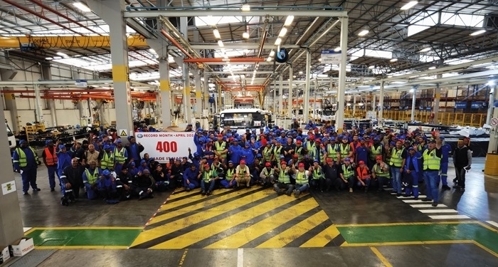 一汽南非庫(kù)哈工廠單月產(chǎn)量破400輛。圖片來源：一汽解放
