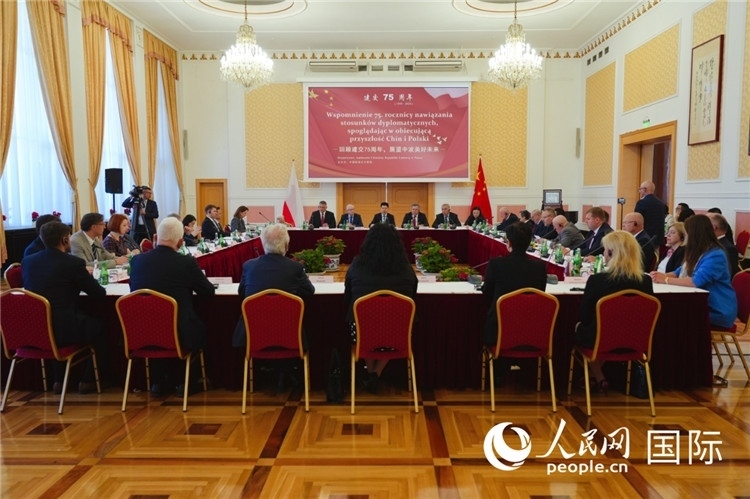 圖為座談會現(xiàn)場。 人民網(wǎng)記者 李增偉 攝