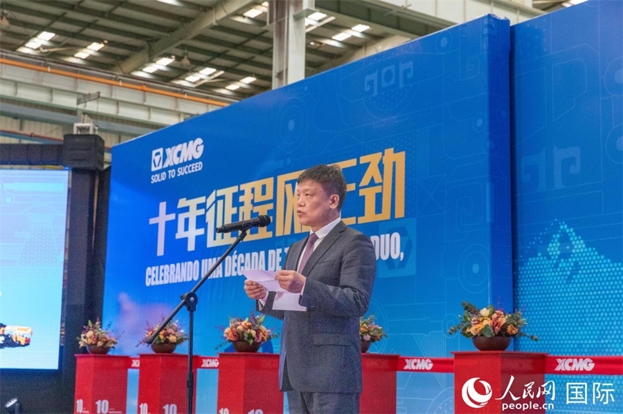 中國貿(mào)促會駐巴西代表處總代表郭英會在致辭中表示，過去十年，中巴經(jīng)貿(mào)關(guān)系迅猛發(fā)展，數(shù)百家中國企業(yè)進入巴西，投資巴西，為巴西的經(jīng)濟建設(shè)貢獻中國企業(yè)的力量。 人民日報社拉美中心分社 威廉·科埃略·維亞納攝