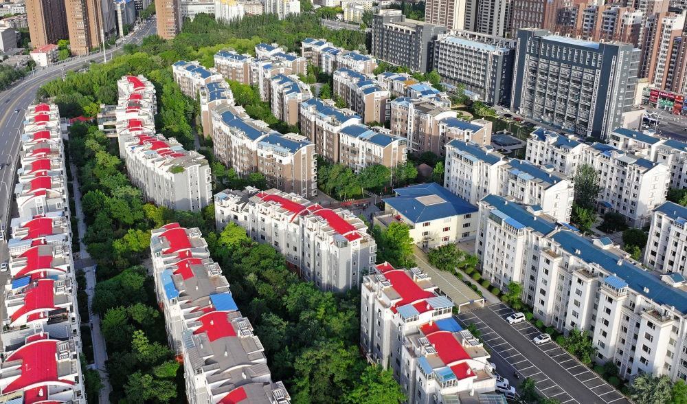 6月19日拍攝的長(zhǎng)城花園社區(qū)（無(wú)人機(jī)照片）。