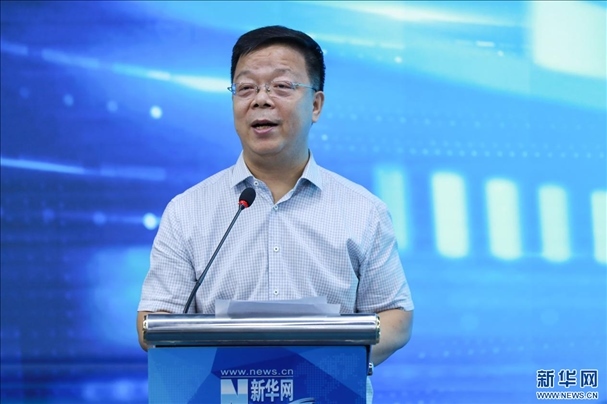 新華網(wǎng)黨委常委、董事、副總裁劉加文致辭