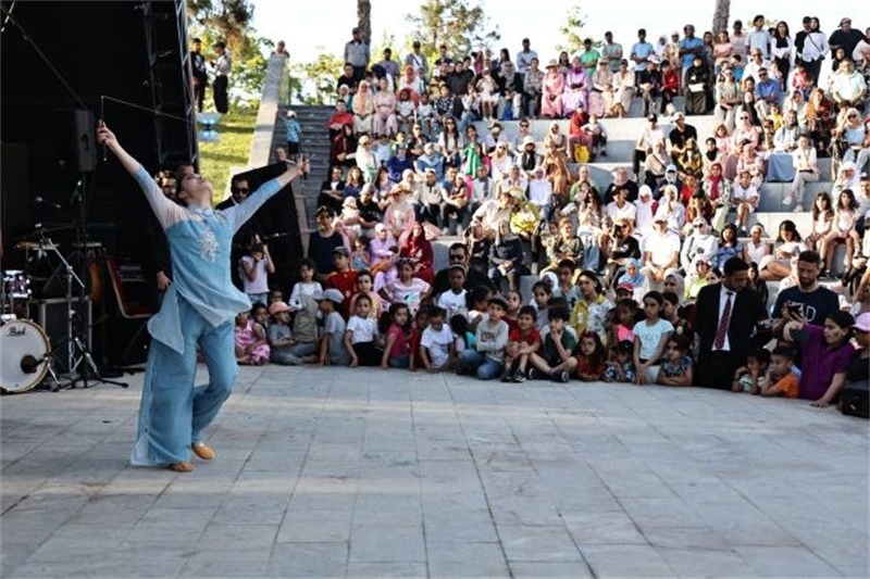 茶文化主題演出場(chǎng)景。拉巴特中國(guó)文化中心供圖