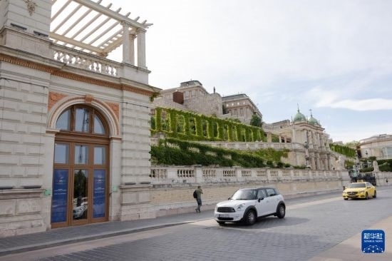 這是7月1日在匈牙利布達(dá)佩斯拍攝的匈牙利作為歐盟輪值主席國(guó)舉辦系列活動(dòng)的場(chǎng)地外景。新華社發(fā)（弗爾季·奧蒂洛攝）