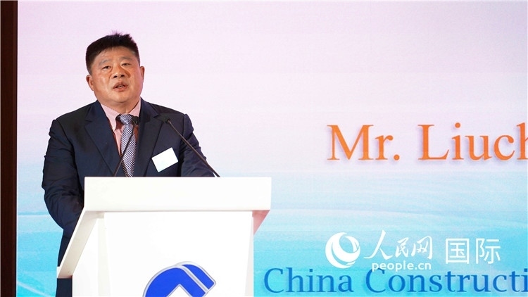 中國建設銀行國際部副總經理岳留昌發(fā)言。 人民網 張茜 攝