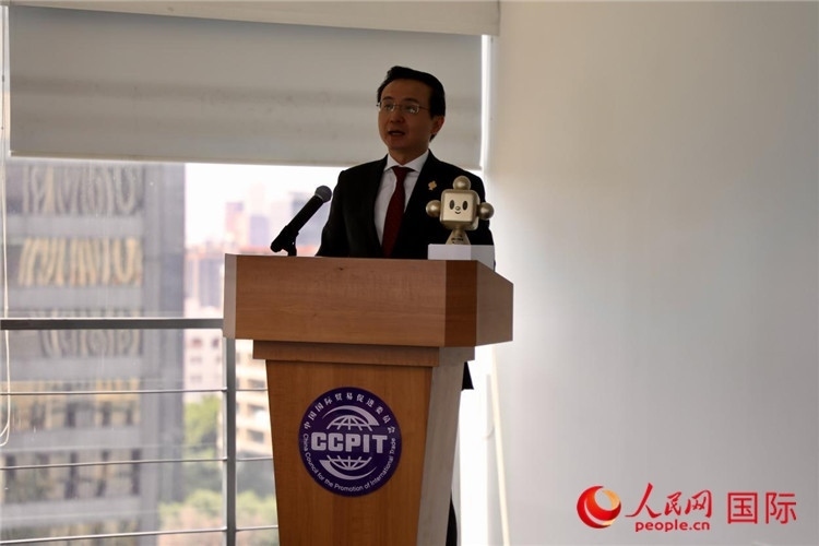 中國駐墨西哥大使張潤發(fā)表講話。人民網(wǎng) 埃內(nèi)斯托·多明戈斯攝