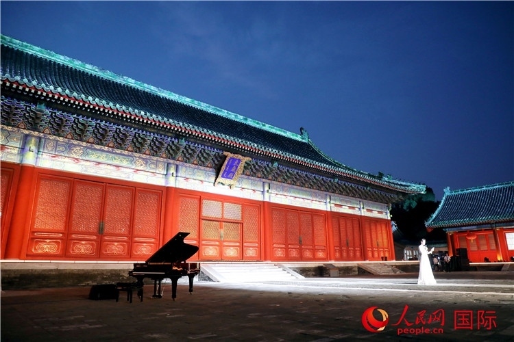 “光影北京——2024世界燈光師大會(huì)”開(kāi)幕式現(xiàn)場(chǎng)。人民網(wǎng)記者 趙益普攝