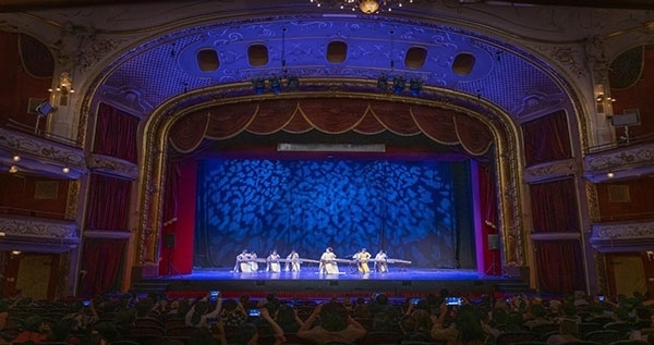 2024匈牙利青少年國際音樂會節(jié)目《戰(zhàn)臺風》表演舞臺現場。兒促會藝教委供圖